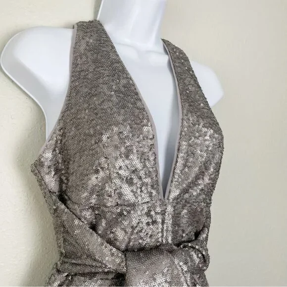 Harlyn silver sequin plunge neck matte waist tie dress‎ S Formal Cocktail - Picture 4 of 13